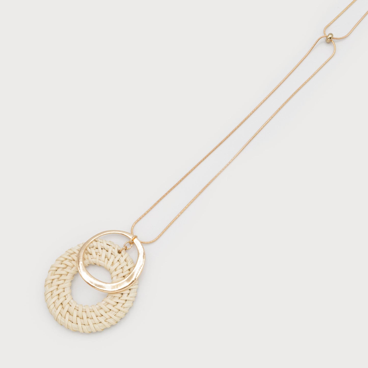 Caracol Raffia and Metal Pendant on Chain 1741-NAT