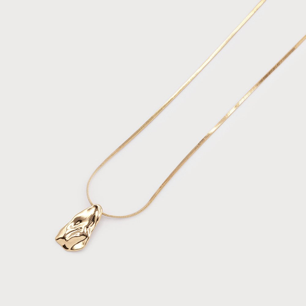 Caracol Hammered Piece Necklace 1784-GLD