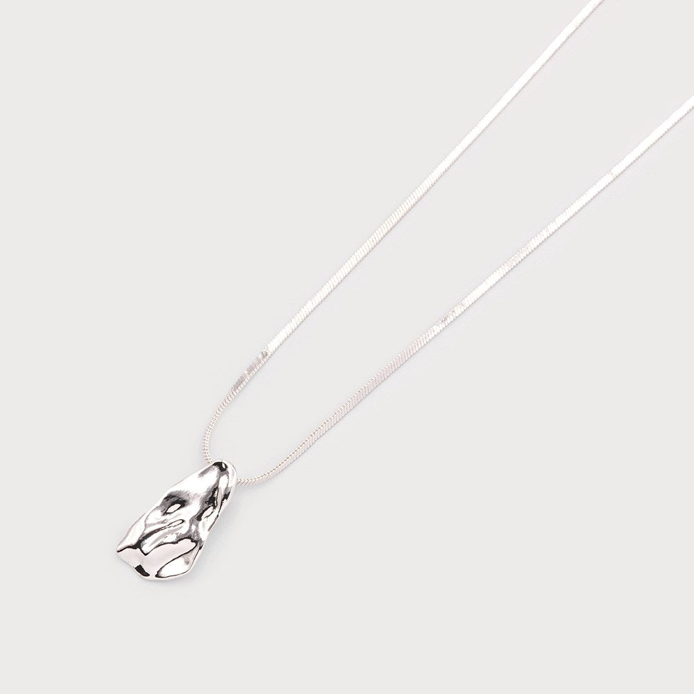 Caracol Hammered Piece Necklace 1784-SLV