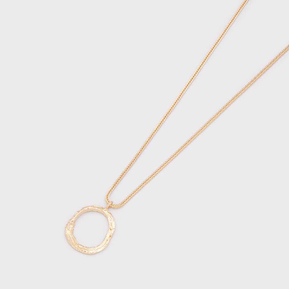 Caracol Hammered Ring on Chain Gold 1816-GLD
