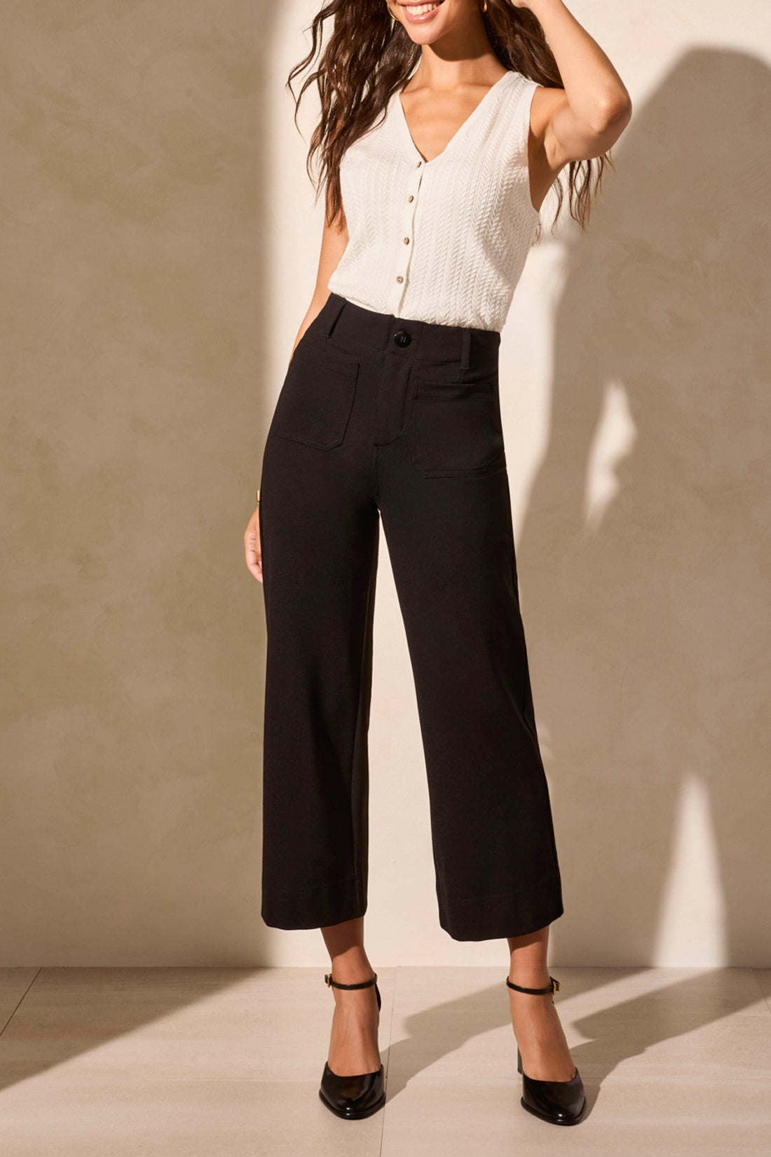 Tribal High Rise Fly Front Capri w/Pockets Black 22210-7026-0002