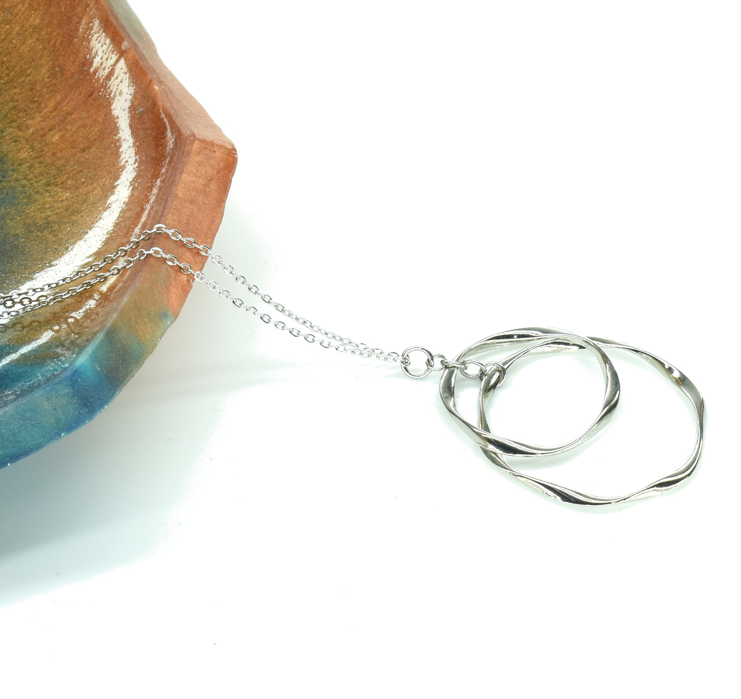 J&J Designs 2 Twisted Silver Circle 32" Chain Silver 55814