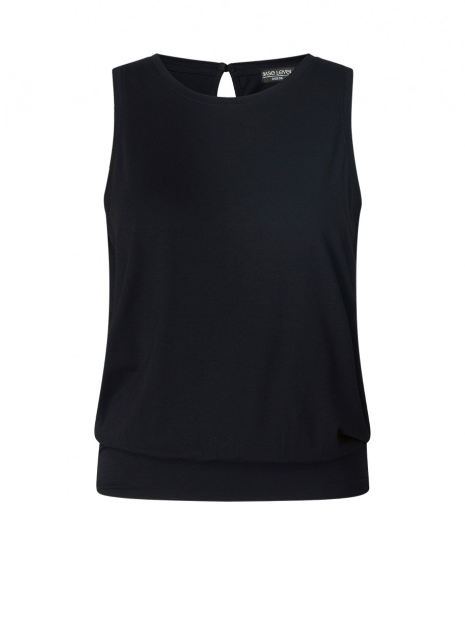 Base Level Yasmin Top Dark Blue 6000032