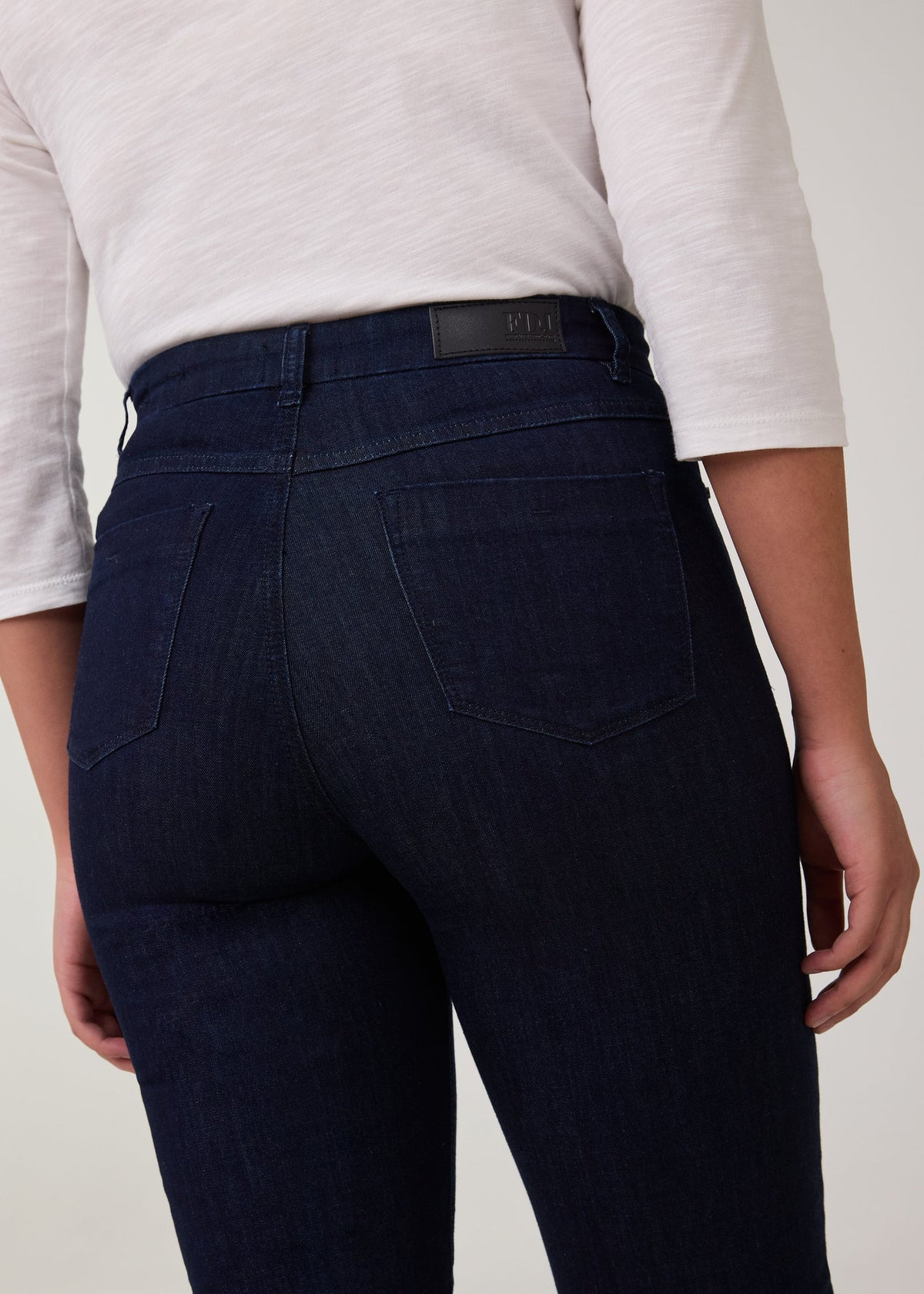 FDJ Suzanne Straight Leg Jeans Pleasant 6953250