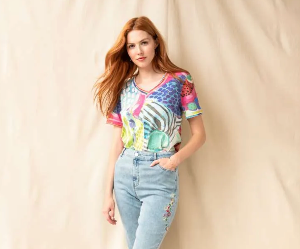 Claire Desjardins T-Shirt "Morning Hike" CP-92565