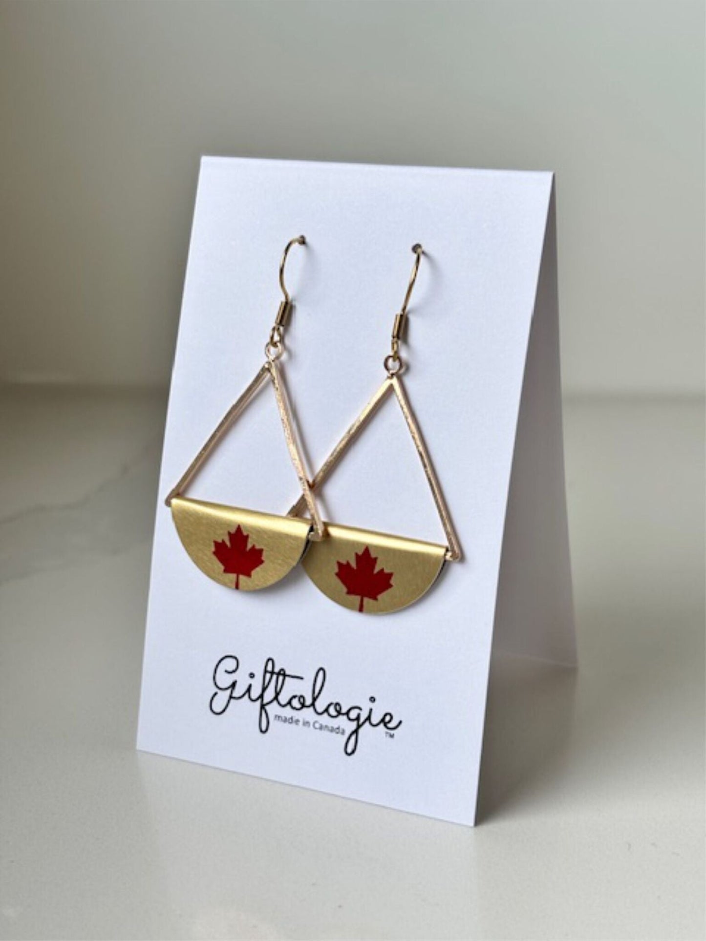 Giftologie Dangle Earrings w/Red Maple Leaf Gold EDMAPLELEAFREDG