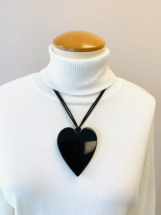 Zsiska Large Heart Pendant Black 50602039010Q00