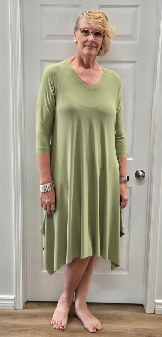Sympli Splice V-Neck Dress, 3/4 Sleeve Epsom 28197-2