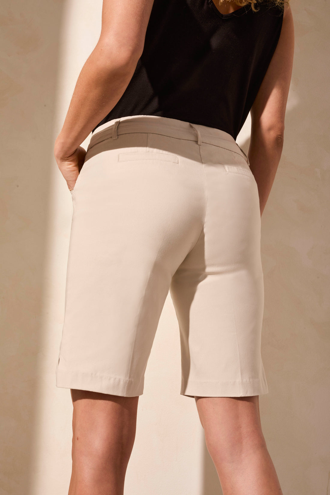 Tribal Flatten It Pull On Shorts w/Slits French Oak 20580-7165-3042