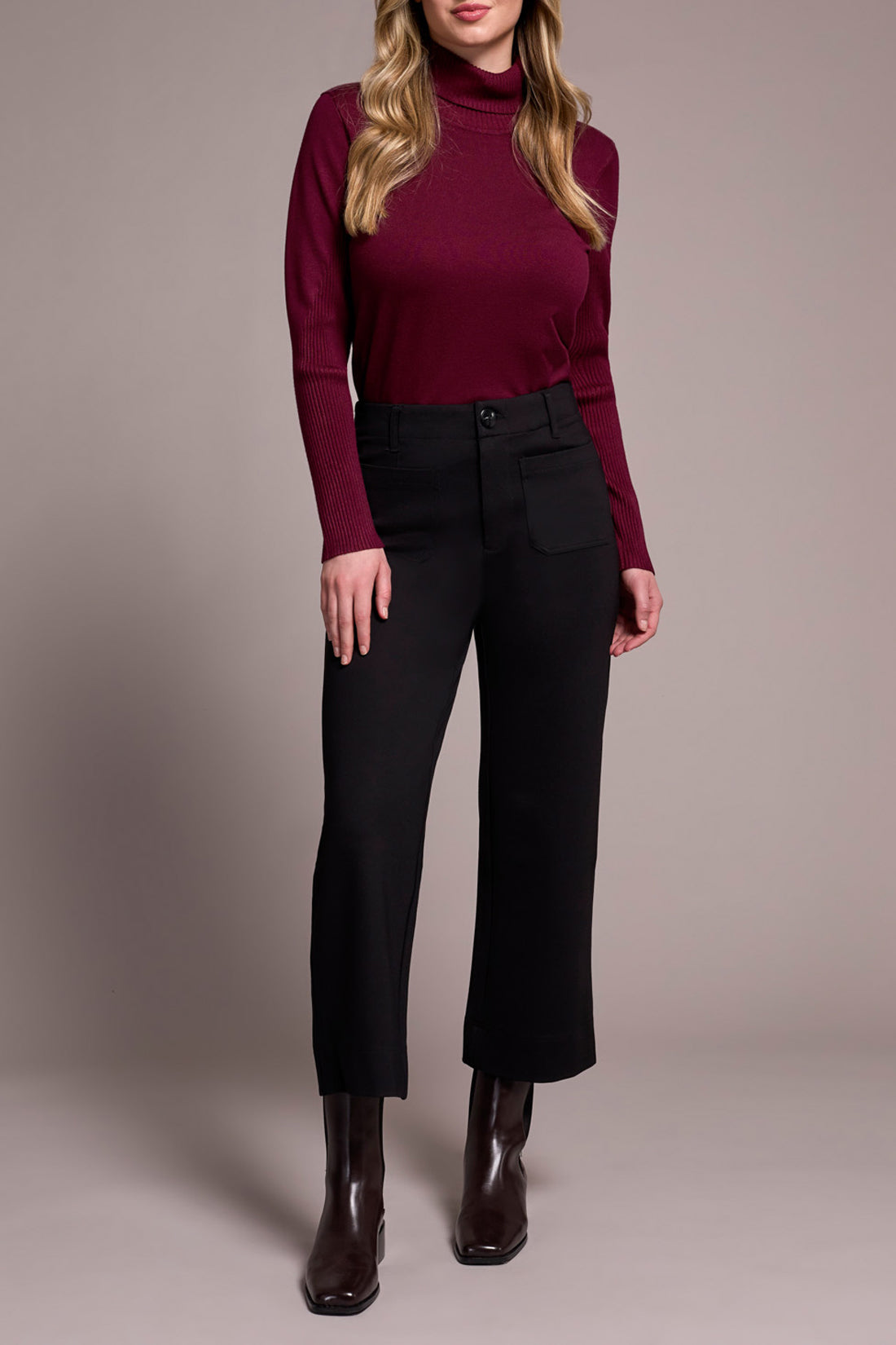 Tribal High Rise Fly Front Capri w/Pockets Black 22410-7026-0002