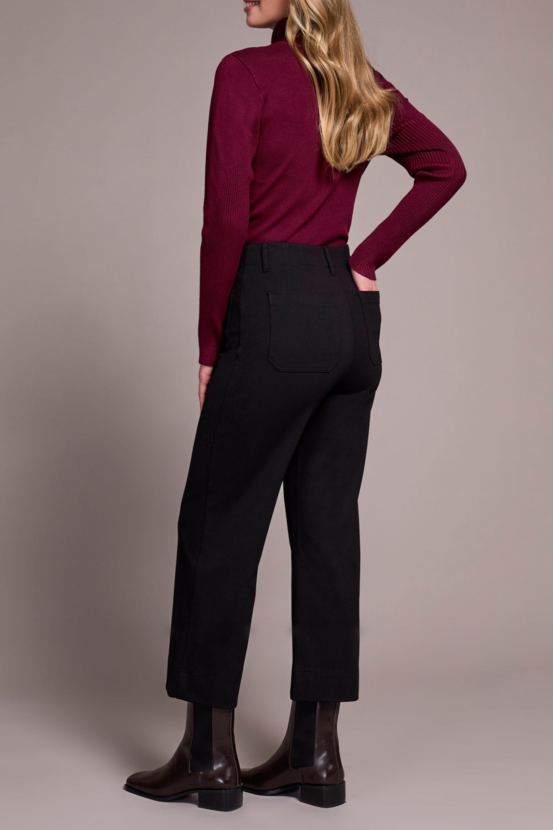 Tribal High Rise Fly Front Capri w/Pockets Black 22410-7026-0002