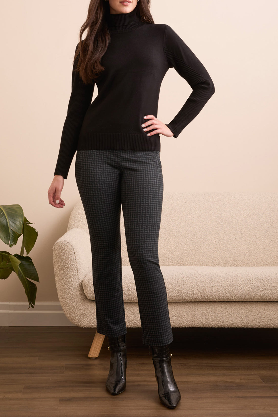 Tribal L/S Turtle Neck Sweater Black 22920-835-0002