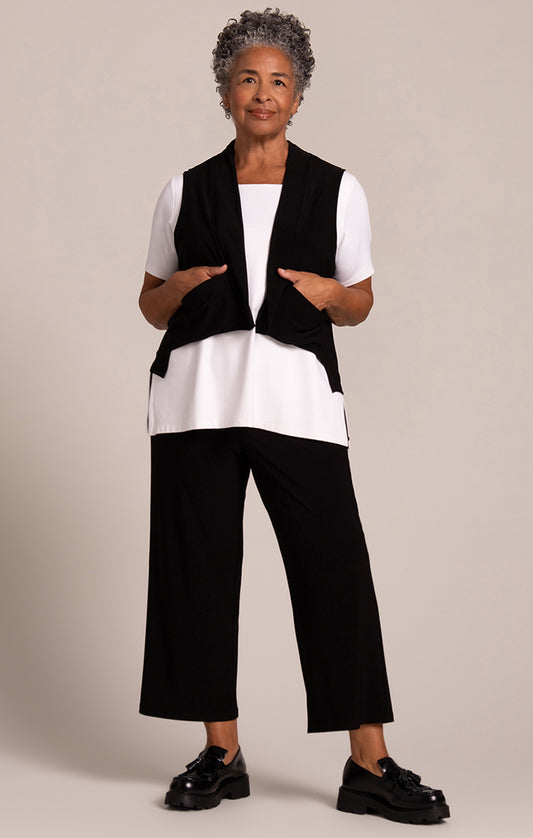 Sympli Cropped Core Vest Black 25189