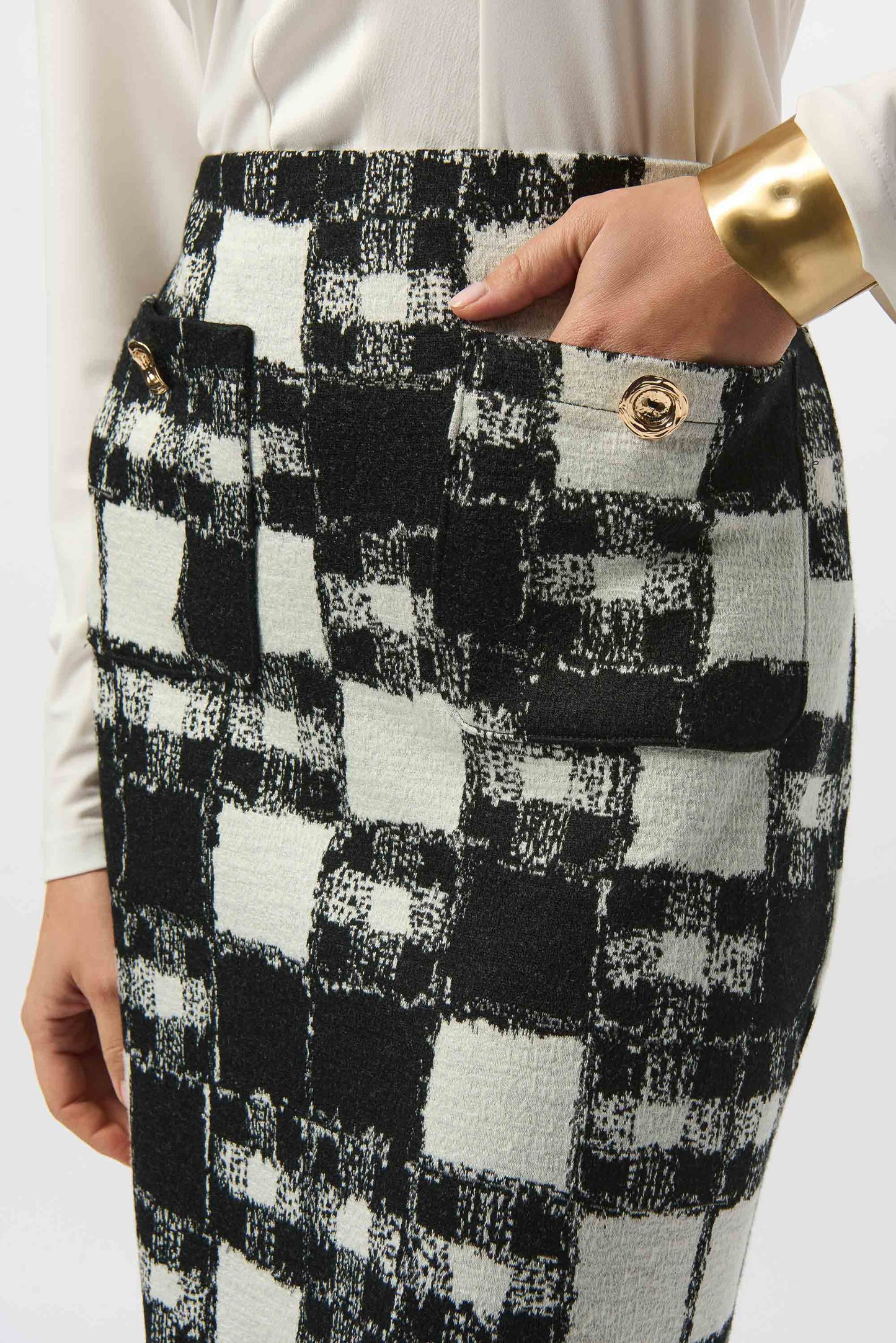 Joseph Ribkoff Jacquard Sweater Plaid Print Pull-On Skirt Black/Cream 253146