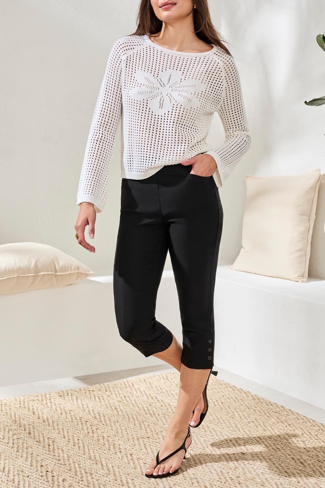 Tribal Flatten It Pull On Capri w/Snap Vent Black 30120-7165-0002