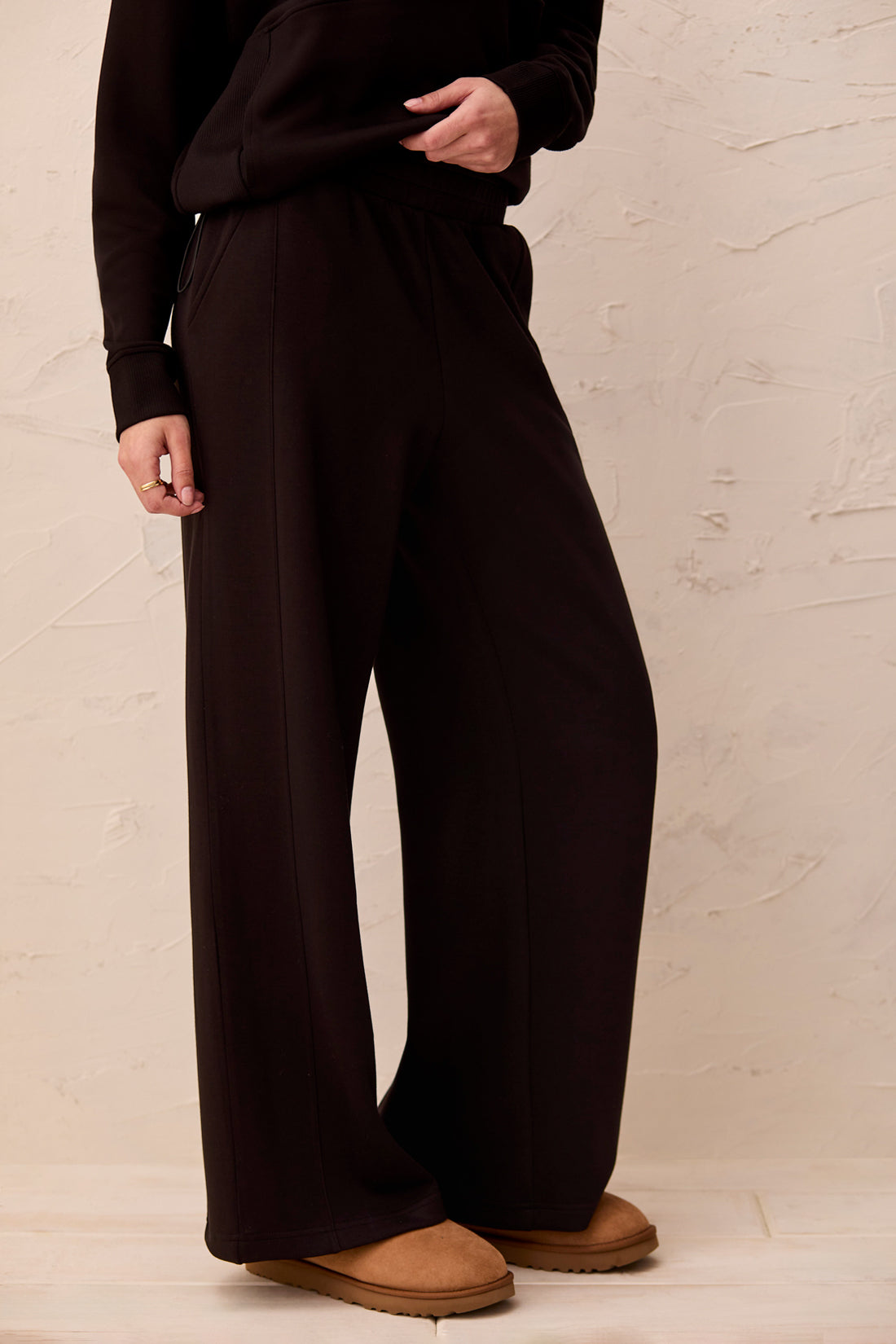 Tribal Pull On Ankle Pant w/Pockets Black 31380-3390-0002