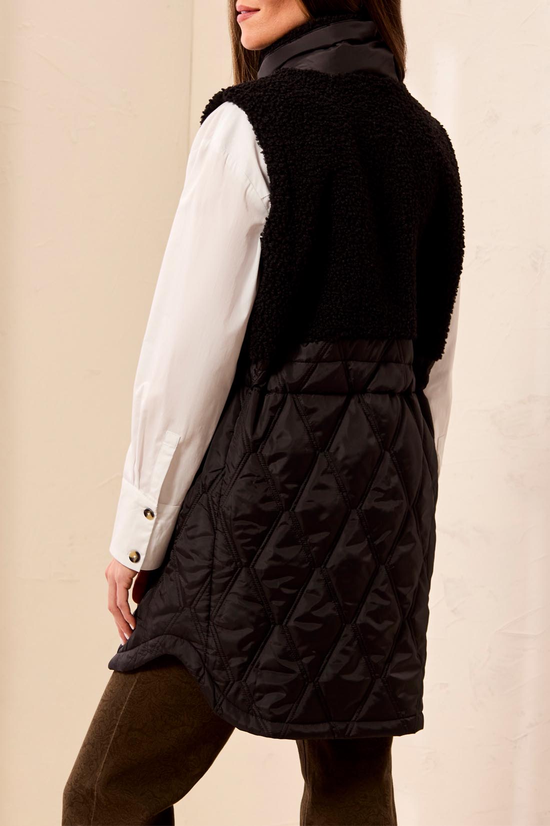 Tribal Sleeveless Mix Media Quilted Sherpa Vest Black 59400-4914-0002