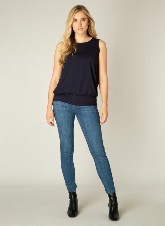 Base Level Yasmin Top Dark Blue 6000032