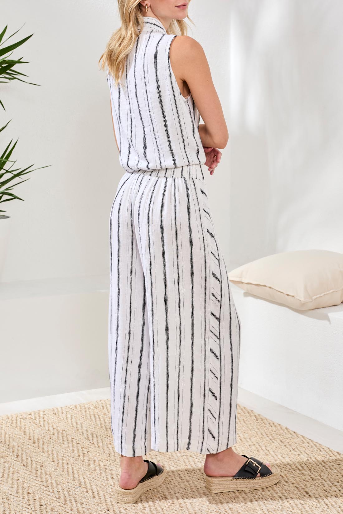 Tribal Crop Pull On Flowy Wide Pant w/Pockets  White/Black 60900-5400-0289