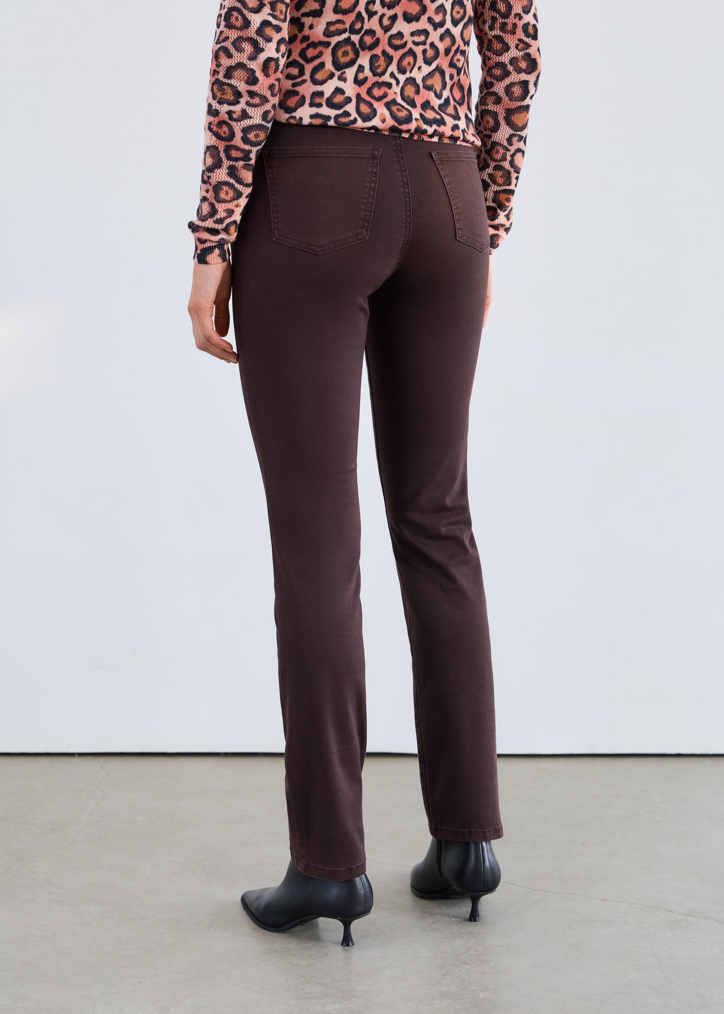 FDJ Suzanne Straight Leg Pant  Rich Brown 6864511