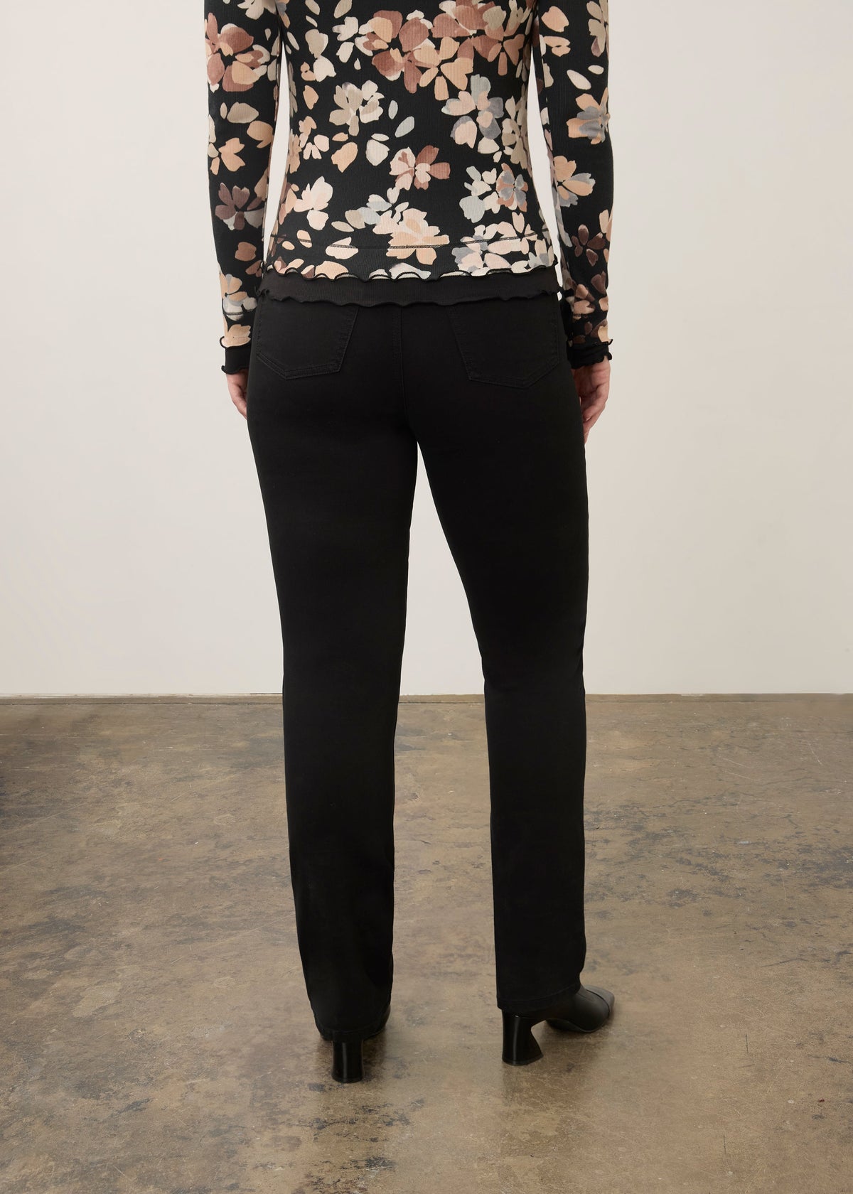 FDJ Suzanne Straight Leg Pants Black 6864511