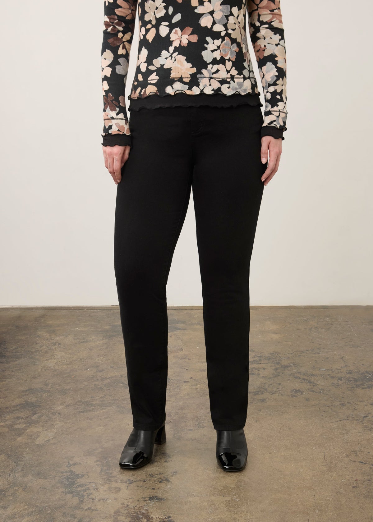 FDJ Suzanne Straight Leg Pants Black 6864511