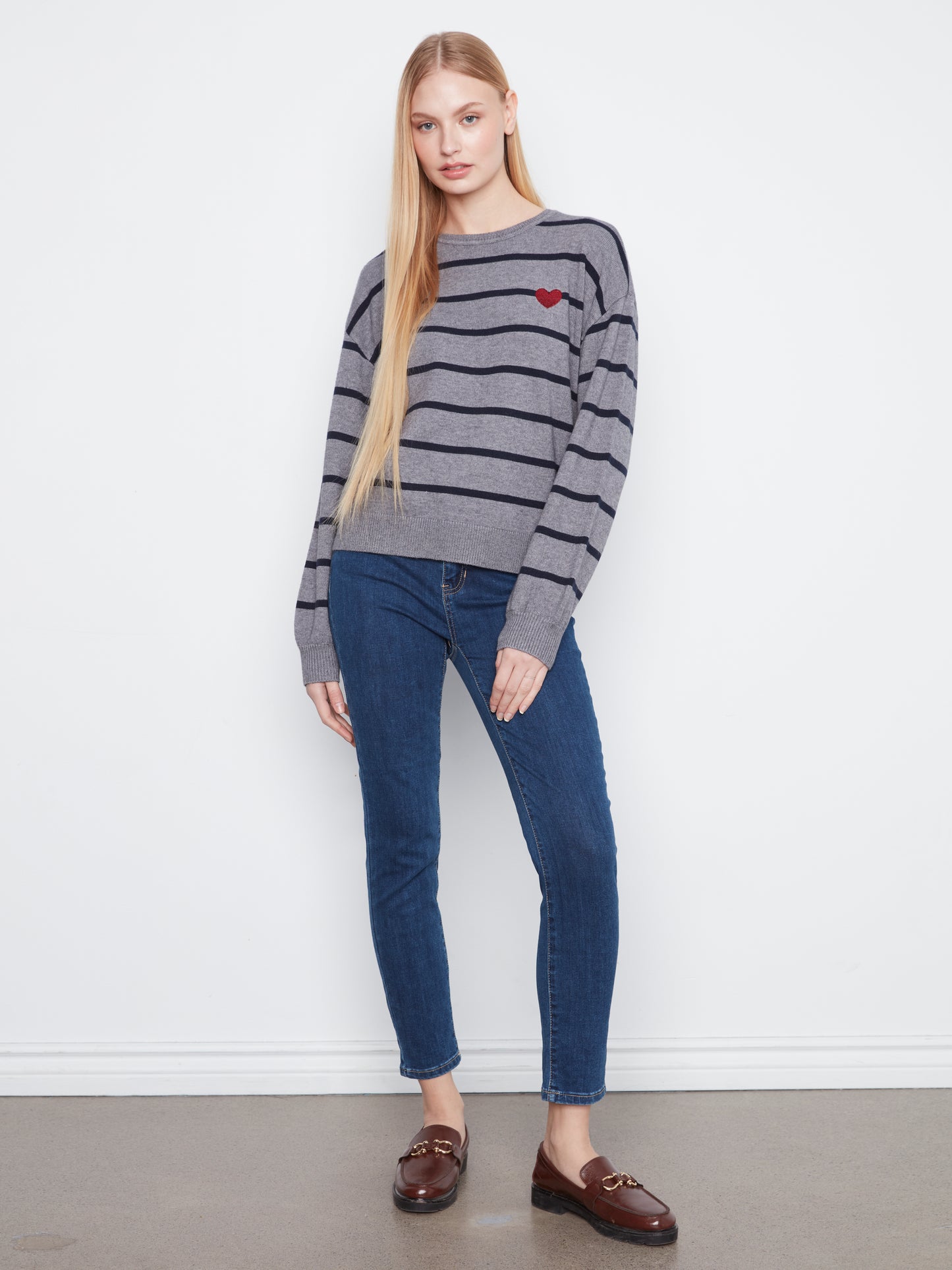 Charlie B Plush L/S Crew Neck Sweater w/Heart Embroidery Med. H. Grey C2985R-736A-P920