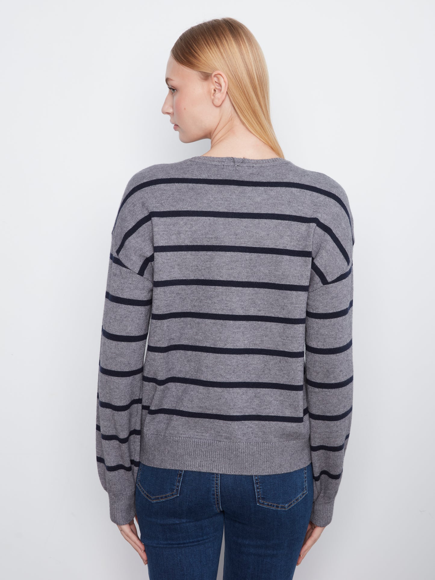 Charlie B Plush L/S Crew Neck Sweater w/Heart Embroidery Med. H. Grey C2985R-736A-P920
