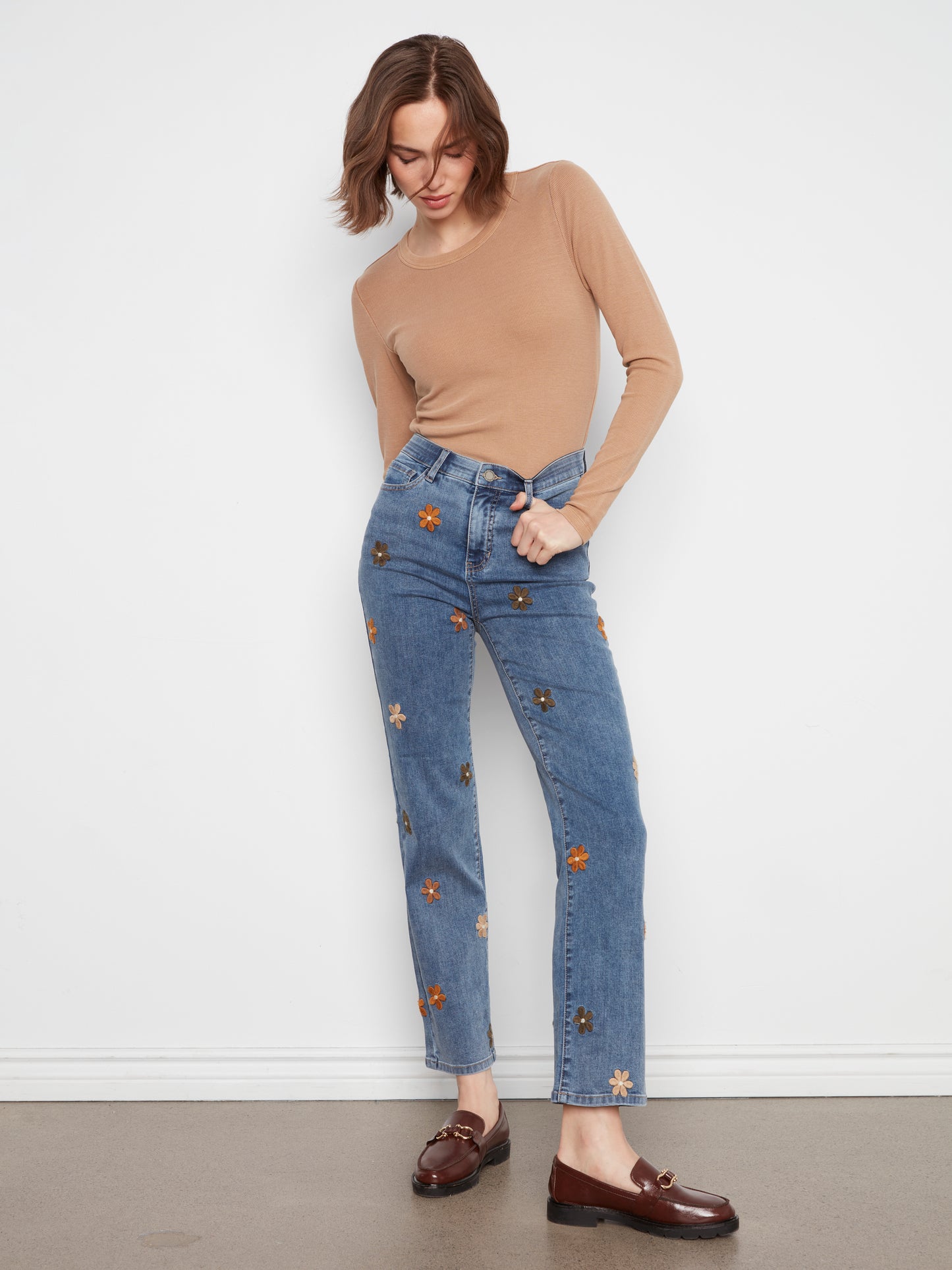 Charlie B Straight Leg Floral Embroidered Pants w/Elastic Inside Waist Medium Blue C5821-431A-146