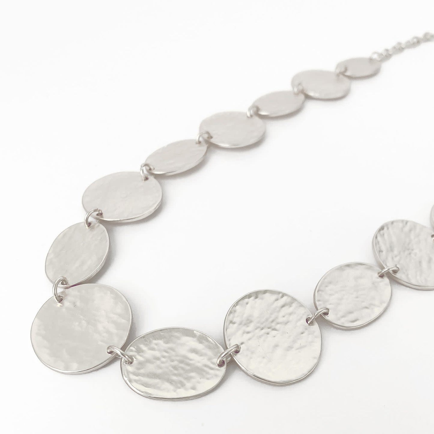 Caracol Textured Flat Discs Necklace Silver 1591-SLV